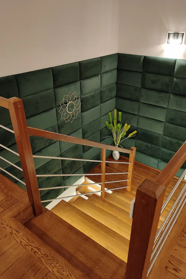 Wandpolster Treppe grün